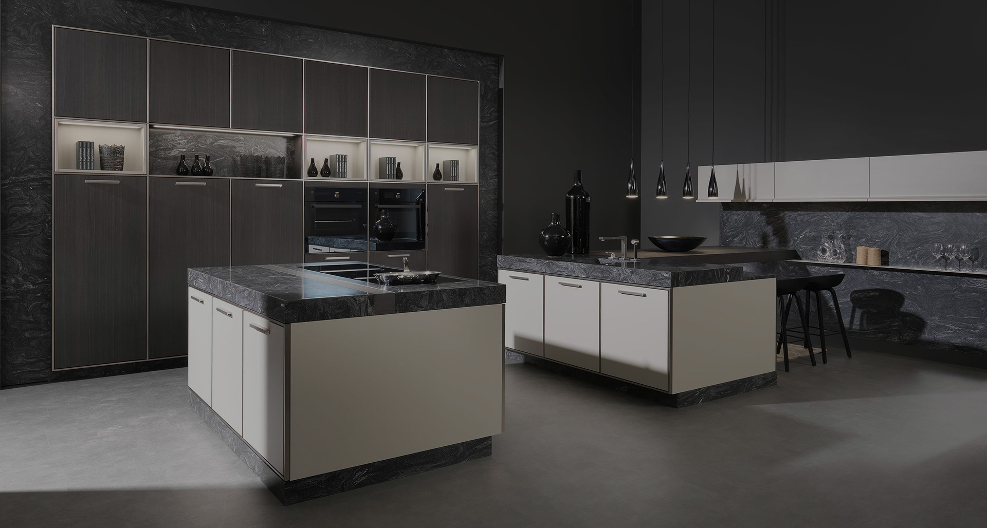 Elegante design de cozinhas italiano de alta qualidade. Moderna e vanguardista, urbana e inspiradora ou moderna e rústica, em todo o mundo, nossas cozinhas refletem o estilo de vida e a vida pessoal das pessoas